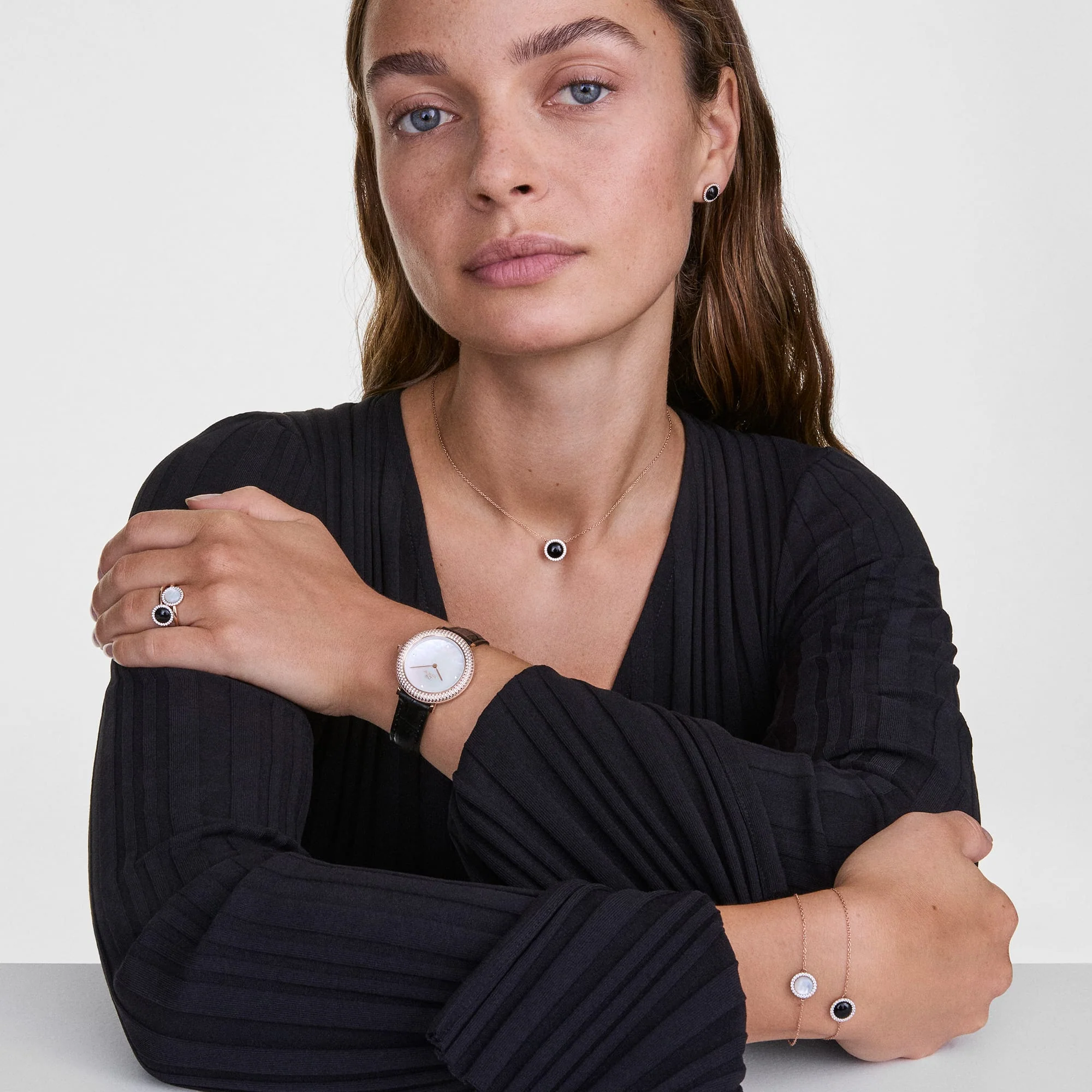 Audrey Earrings Black Agathe Rose Gold - Image 2
