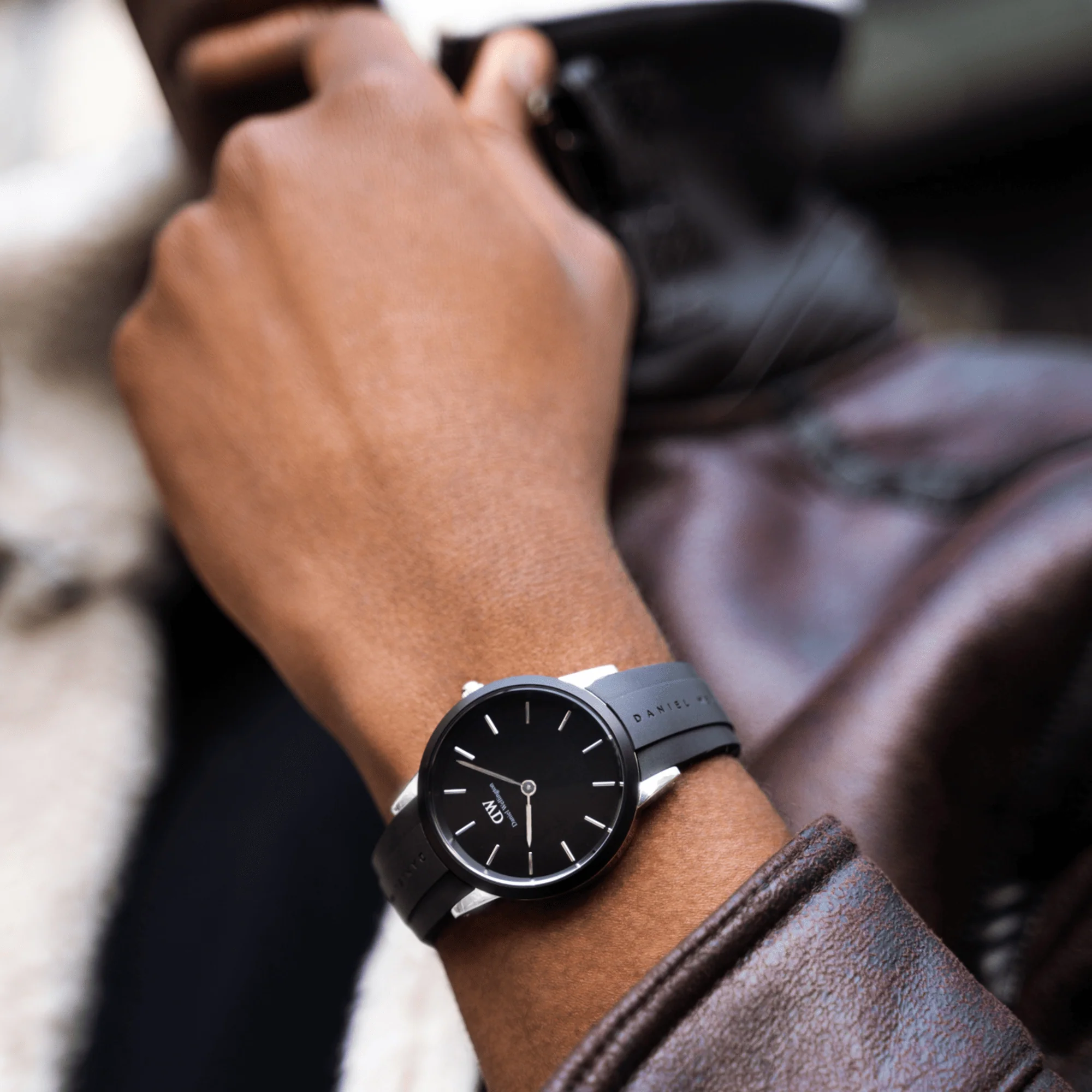 Iconic Motion Silver - Image 2